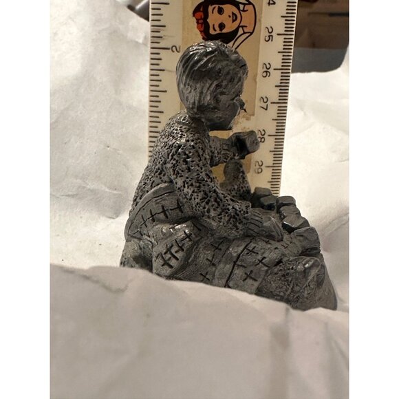 Michael Ricker Pewter Boy With Blocks Figurine 2003 Collectible Sculpture - Picture 5 of 5